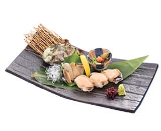 活あわびにぎり&お造りの画像