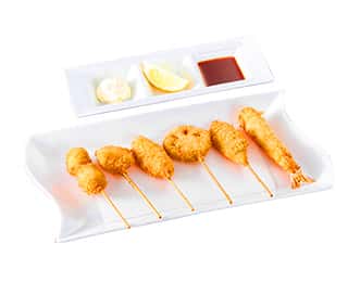 海老フライと串揚げ盛りの画像